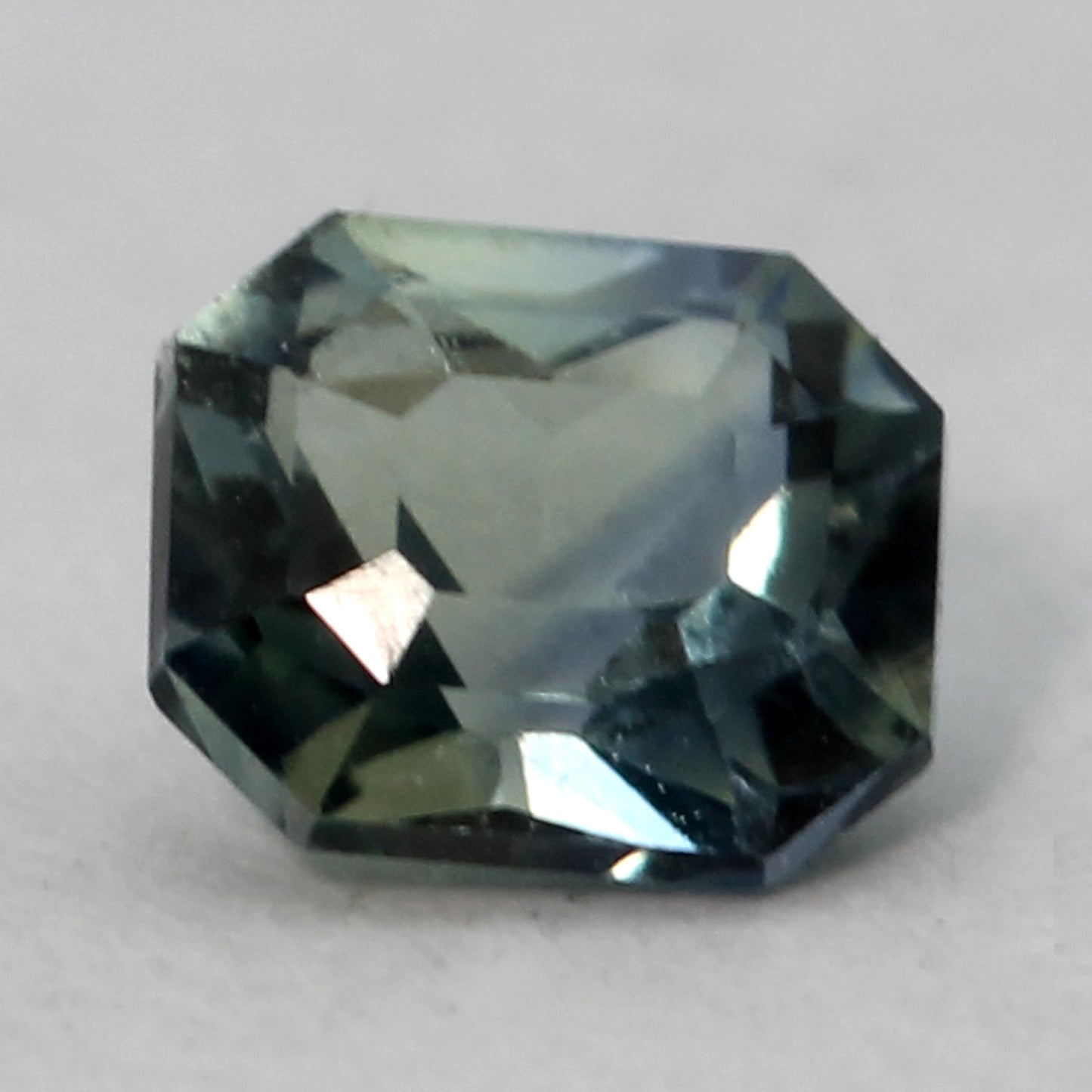 teal octagon cut sapphire 0.46ct