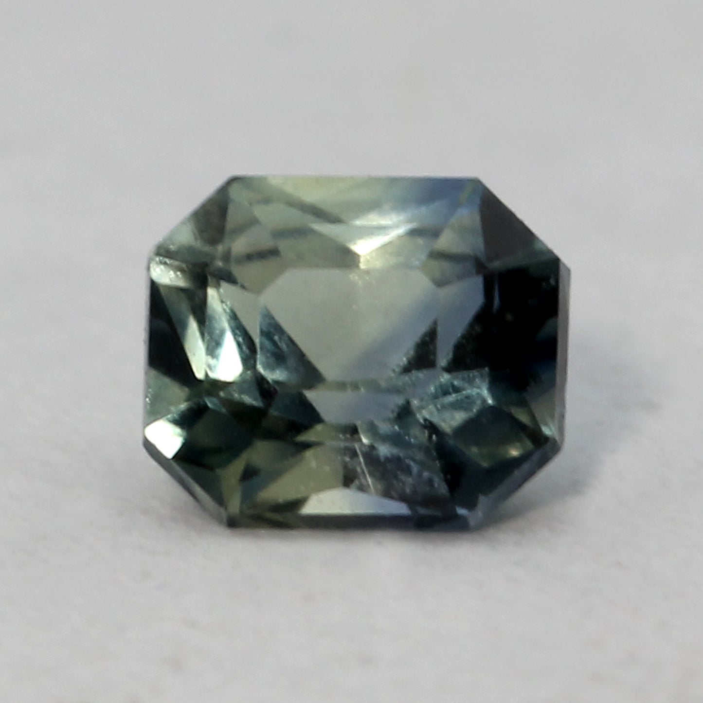 teal octagon cut sapphire 0.46ct