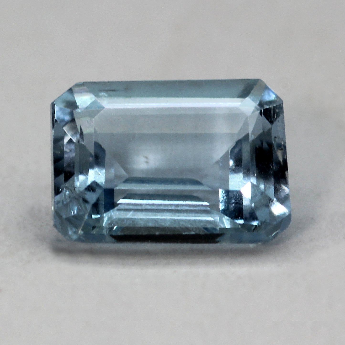 octagon cut aquamarine 1.22 ct