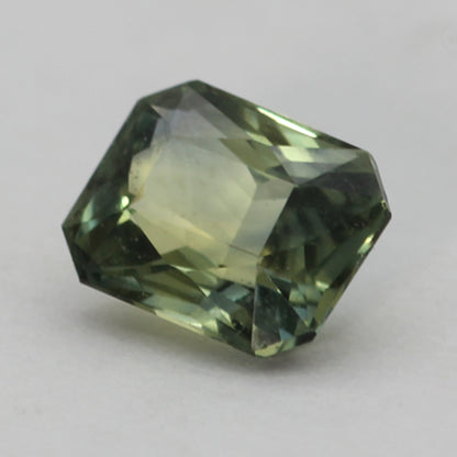 octagon cut green sapphire 1.24 ct