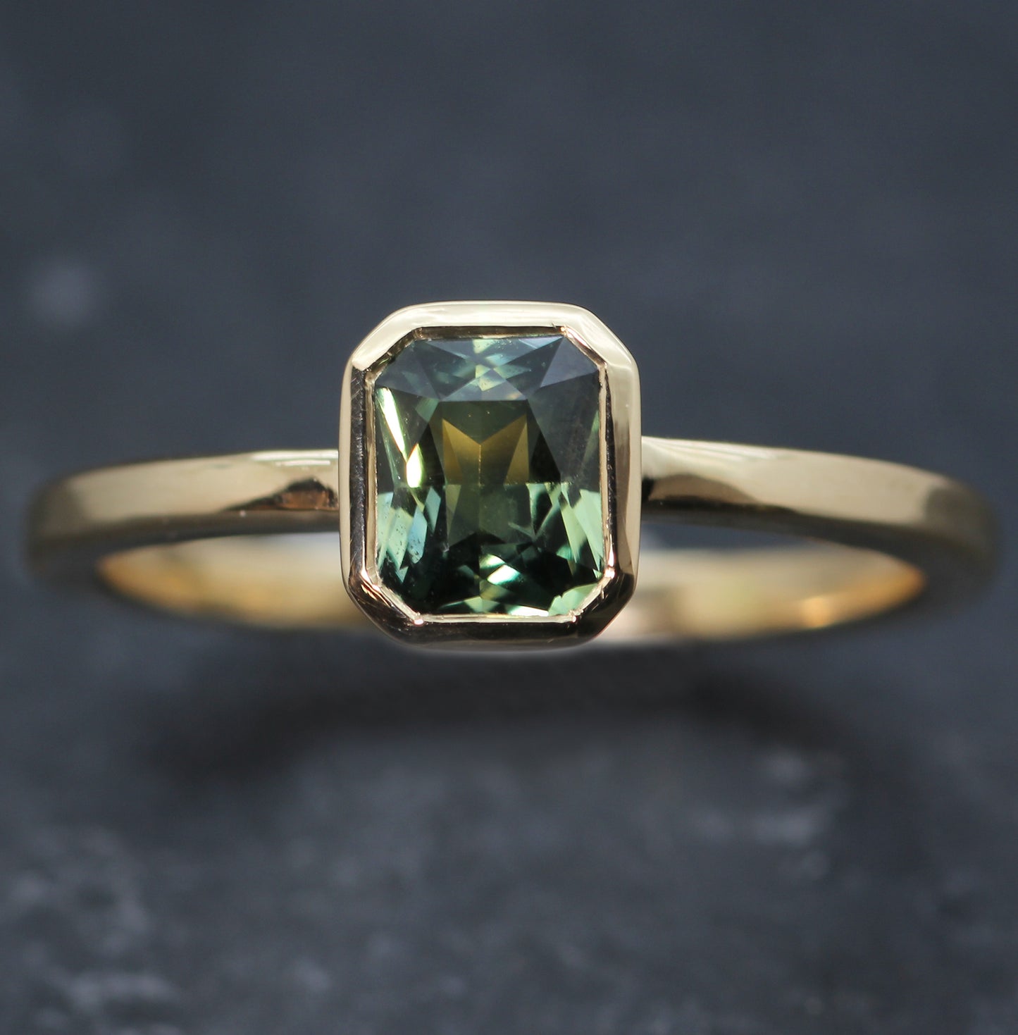 14ct Octagon Cut Teal Sapphire Midi Ring