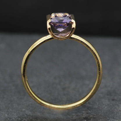 Purple Spinel 18ct Gold Flute Ring