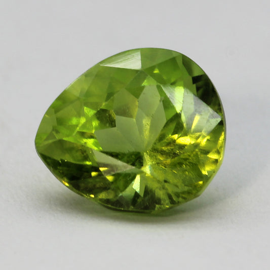 wide pear cut peridot 3.06 ct