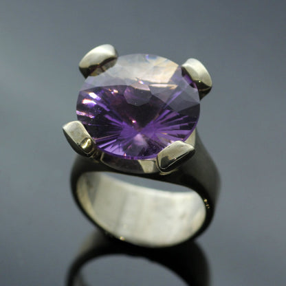 AMETHYST & STERLING SILVER COCKTAIL RING