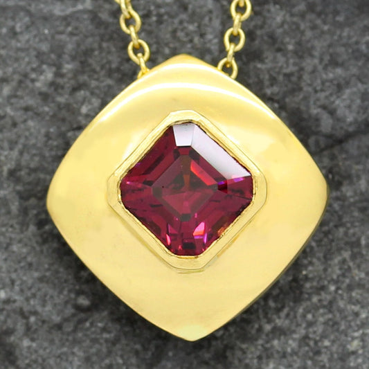 Yellow Gold & Garnet Crystalo Pendant