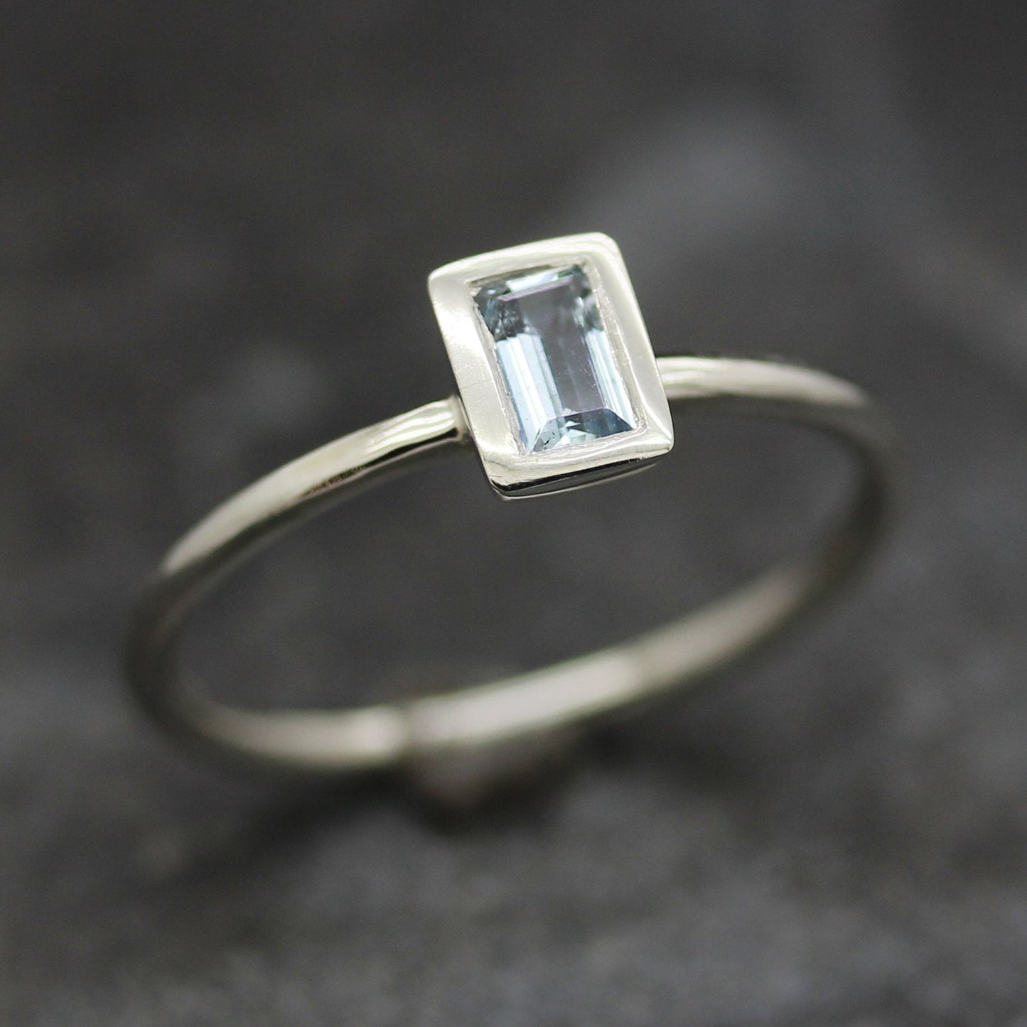 Platinum Midi Ring Aquamarine