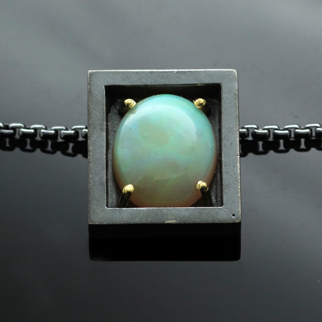 CABOCHON CUT 4.23CT OPAL SET IN 18CT YELLOW GOLD & STERLING SILVER PENDANT