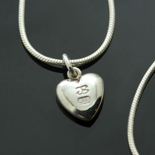 SILVER HEART PENDANT (M) & SILVER SNAKE CHAIN