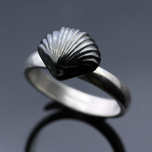 OXIDISED STERLING SILVER FOSSIL SHELL RING