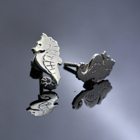 STERLING SILVER SEAHORSE STUD EARRINGS