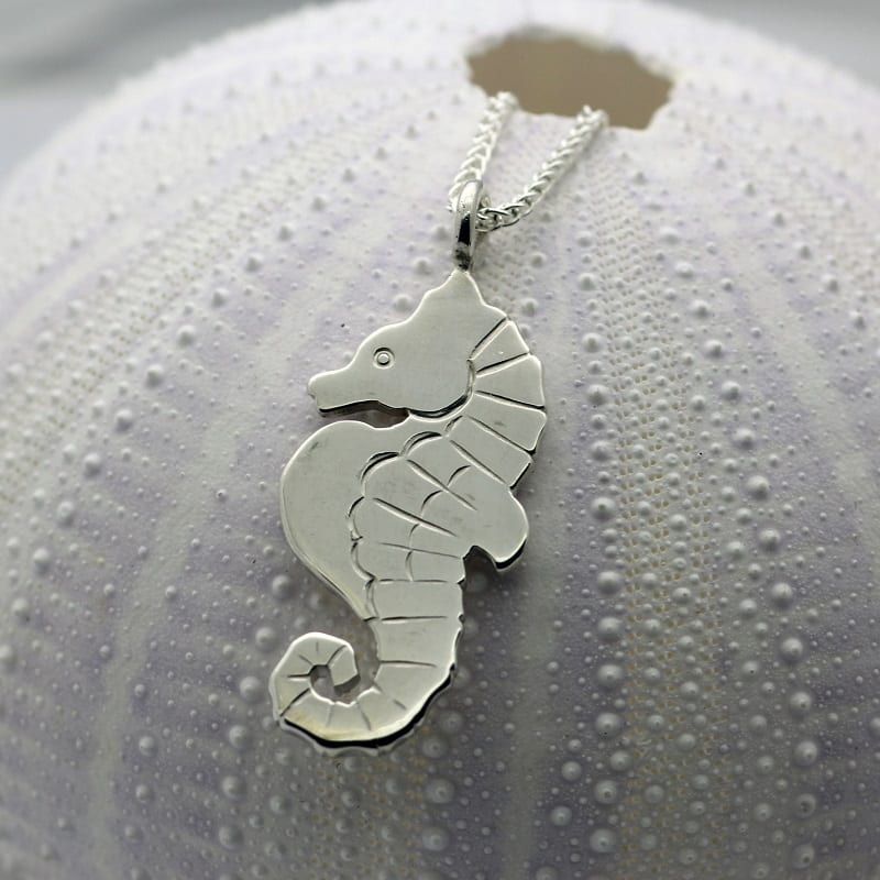 STERLING SILVER SEAHORSE NECKLACE