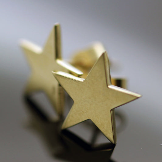 9CT YELLOW GOLD STAR (M) STUD EARRINGS