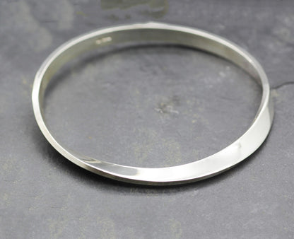 Sterling Silver Mobius Bangle