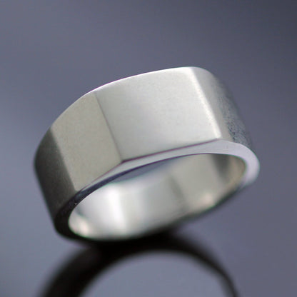 STERLING SILVER SIGNET RING