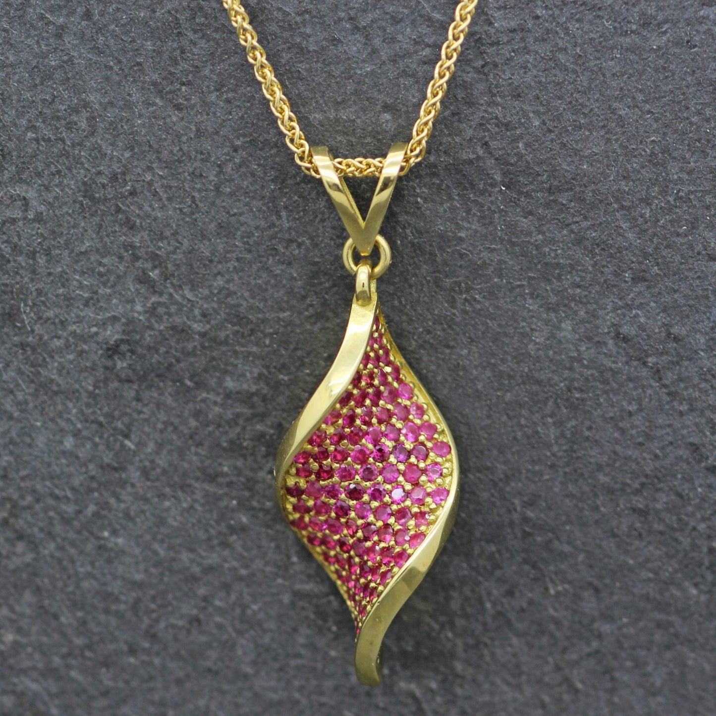 18ct & Ruby Vesica Twist Pendant